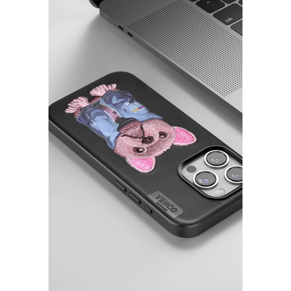 Venco Apple iPhone 15 Pro Max Cute Desenli Kapak - Siyah