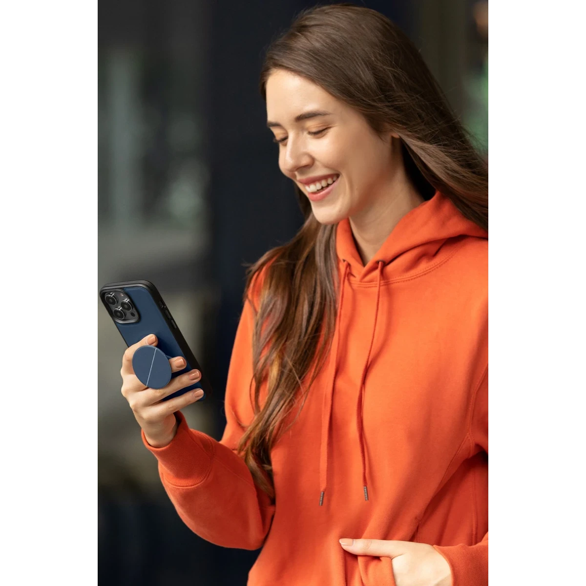 Uniq Apple iPhone 14 Pro Novo Standlı Kapak - Gri