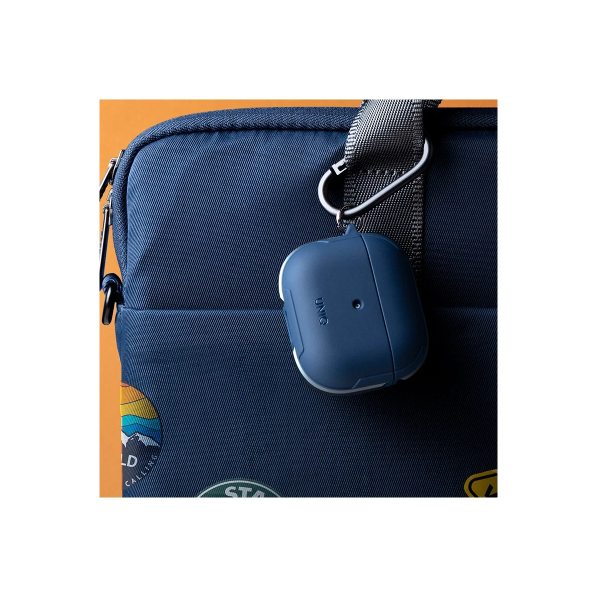 Uniq Apple Airpods 3 (3.nesil) Valencia Kılıf - Siyah