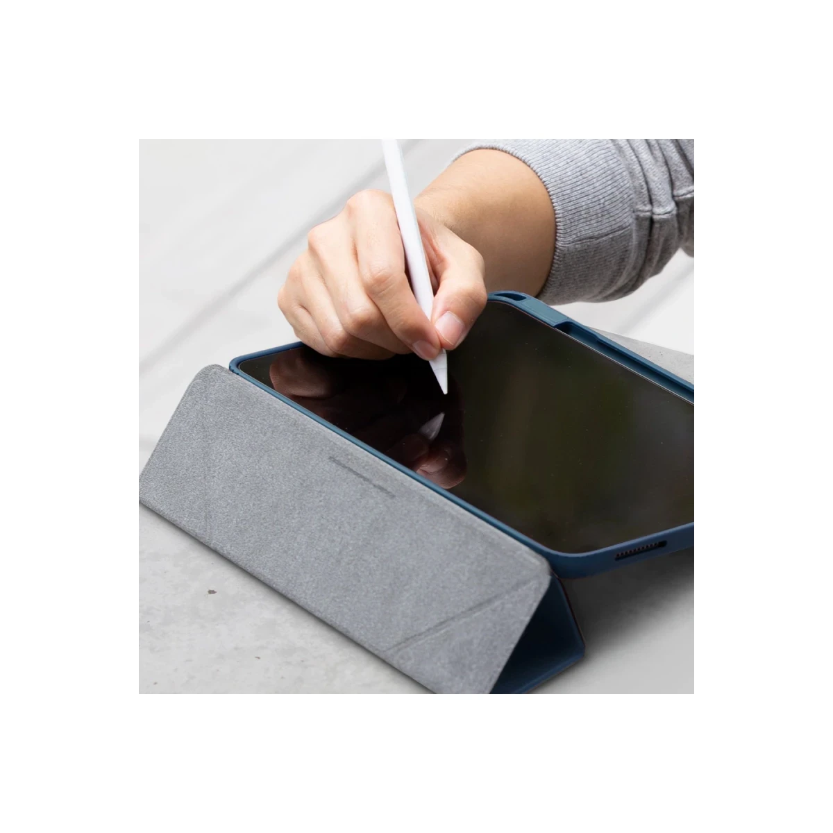 Uniq Apple iPad Air 4 10.9 Moven Standlı Tablet Kapak - Açık Mavi