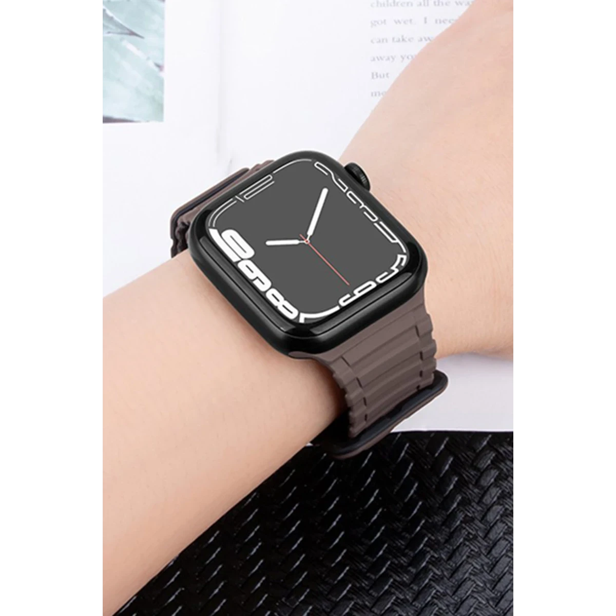 Newface Apple Watch Ultra 49mm Mountain Kordon - Siyah-Turuncu