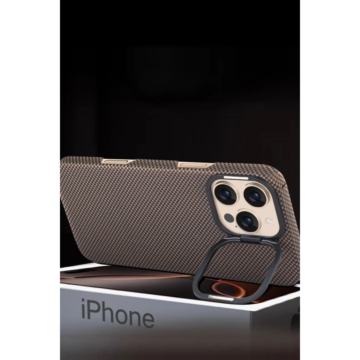 HDD Apple iPhone 15 Pro Max Blaze 1000D Kevlar Magsafe Kılıf - Yeşil
