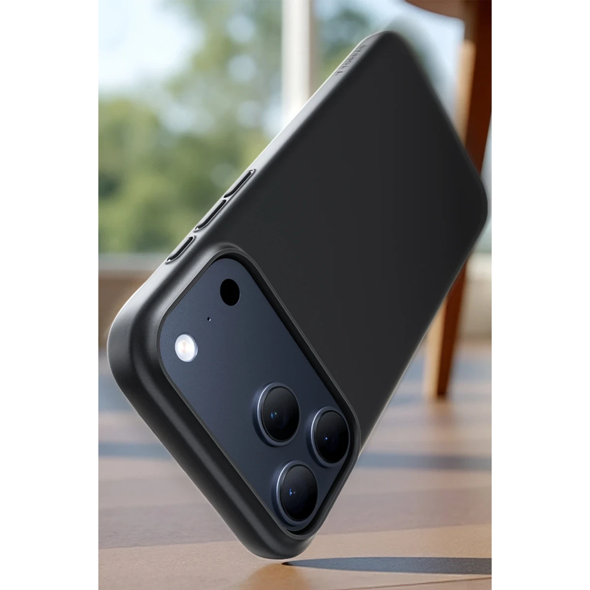 Torras Apple iPhone 17 Pro Max SlimFit Magsafe Kılıf - Siyah