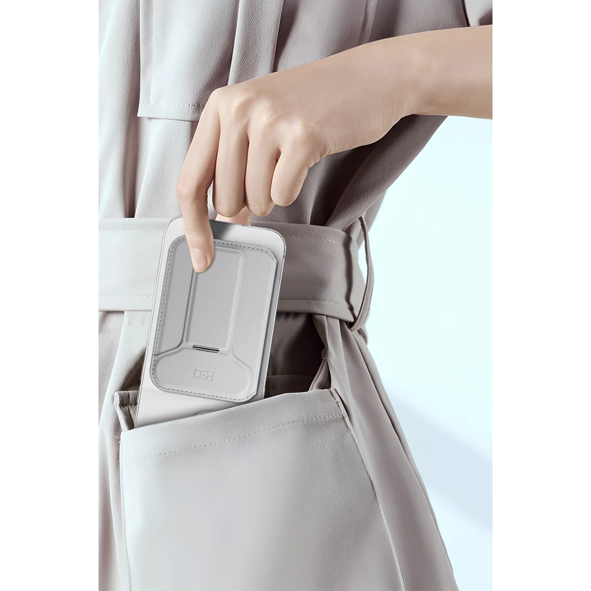 HDD HS-021 Stand Özellikli Magsafe Kartlık - Siyah