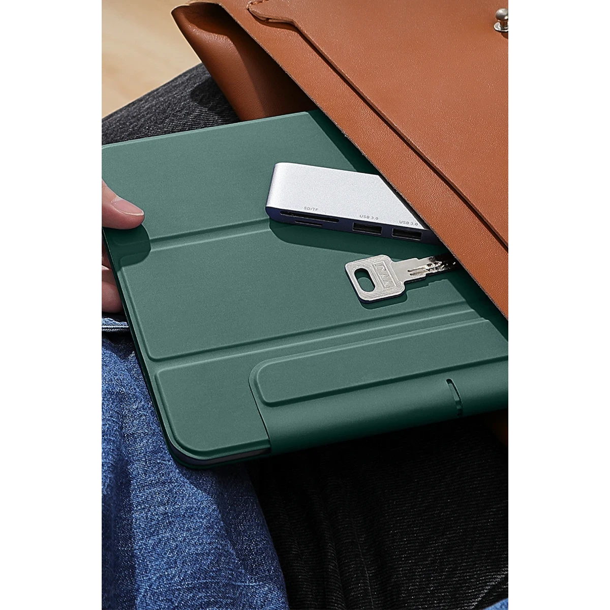 ESR Apple iPad Air 11 (2024) Rebound Manyetik Tablet Kılıfı - Yeşil