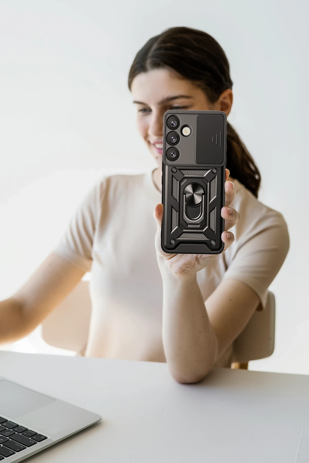 Newface Samsung Galaxy S26 Pars Lens Yüzüklü Silikon - Kırmızı