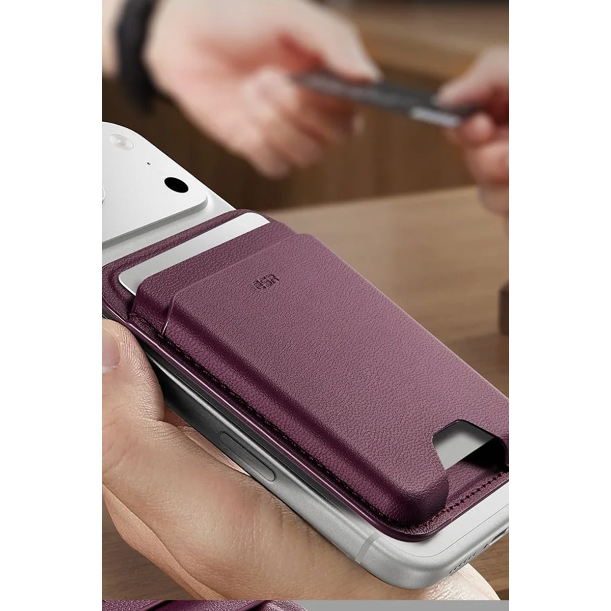 ESR HaloLock Wallet Boost Magsafe Kartlık - Bordo